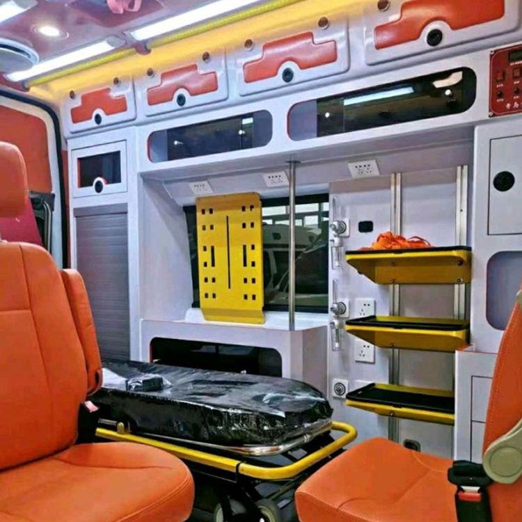 盐城长途救护车护送病人租赁价格